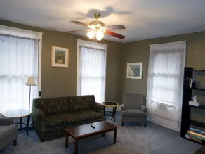 Clean and Comfortable Apartment in Downtown Macon - Image 4