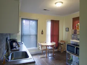 Clean and Comfortable Apartment in Downtown Macon - Image 2