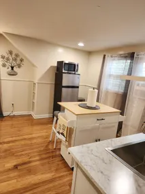 The Pent- 1 BR 2nd FL Apt., 5 min to UBS arena - Image 4