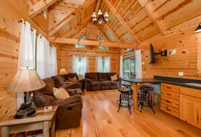 The Angler-2 bedroom w/hot tub - Image 2