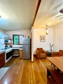 Apt Del Rey - 2 Bdr with Pool! - Image 5