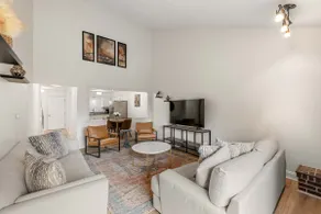 Urban Retreat- 4 Bedroom Home - Image 3