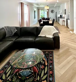 Holiday House - Image 5