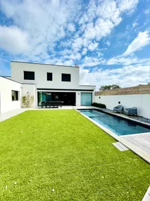 L'Escapade – Villa with pool - Image 2