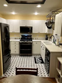 Cozy Happy Valley Home - 20 Minutes to DT Portland - Image 4