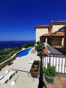 Lux Villa Provence w/ Postcard View over Horizont - Image 4
