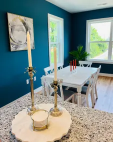 Stunning City Views | 3BR w/ Balcony + Fire Pit - Image 4