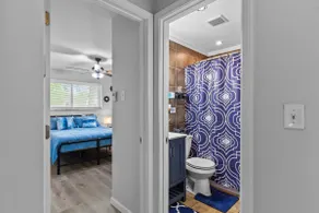 Cozy Peaceful 2 bedroom duplex - Image 4