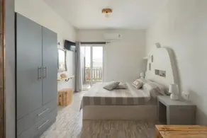 Apartment 40 m from sea - Balcony 1 - Image 2
