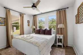 Cayce Cottage w Private Pool - Image 5