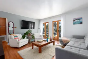 Family friendly, next to beach - Image 4