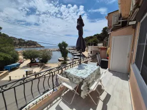 Beachfront apartment - Image 5
