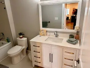 The Blue Door Guest Suite - Image 4