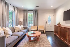 The Wilson House - Central Waco - Image 3