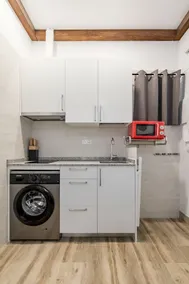 Madrid Villaverde AC, Apartment with double bed. - Image 3