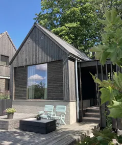 Lovely guest house with sauna - Image 3