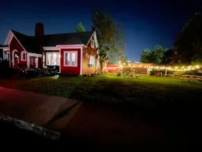 The Crimson Cottage - 3/2 in Downtown Sulphur - Image 3