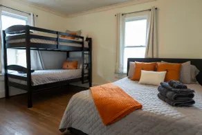 Roomy Bungalow*2 bed*1 bath - Image 2