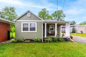 Lakeside Oasis Cottage - Image 2