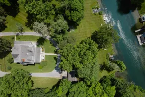 Waterfront, Boat, Hot Tub, Movie Theater & Firepit - Image 3