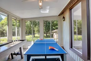Fire pit, Hot tub, Shuffleboard, Game Room & More! - Image 5