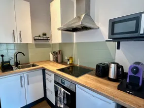 Orange Zebra: 4P Apartment + Car Park + Near River - Image 4