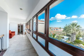 Exclusive 6-room house - Pantel, Pool & View - Image 3