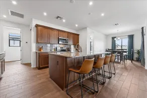 Stunning 3 Bed, 2 Bath Home - Image 2
