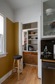 Vintage UWM Duplex on Downer - Pet-friendly 2BR - Image 5
