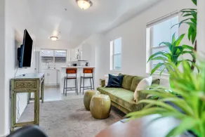 Top Floor Penthouse Orem Condo - Image 4