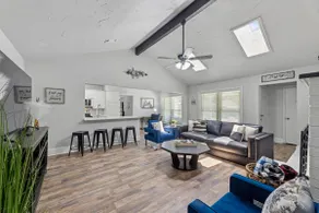 Stylish Villa-Near Stadiums, Large Pool,Pool Table - Image 2
