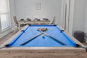 Stylish Villa-Near Stadiums, Large Pool,Pool Table - Image 4