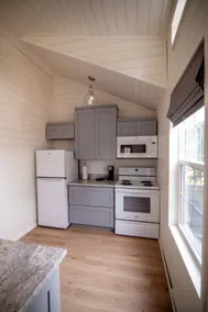 Cabin at Spring Meadow Farm - Image 2