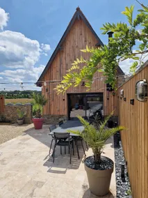 Industrial chalet with hammock and private spa - Image 5