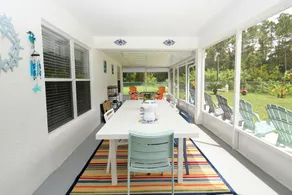 Orietta's Beach House - Image 4
