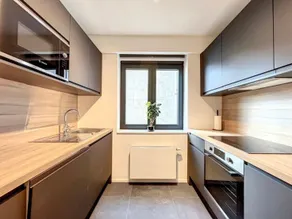 Perfectly located 2 rooms - Image 2