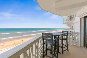 Scenic beachfront condo - Image 3