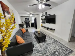 Cozy Pet Friendly home near CP WP and Downtown - Image 3