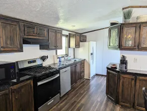 7 Hillcrest Home Away From Home - Image 3