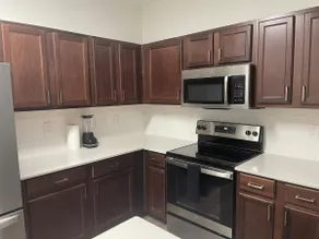Convenient Spacious 2bed 2bath - Image 4