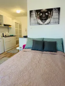 Stylvia Apartment - Image 3