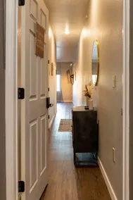 Loft on Main. Cozy, 2 BDR 1 BA apartment - Image 3