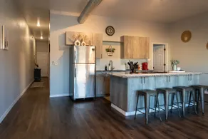 Loft on Main. Cozy, 2 BDR 1 BA apartment - Image 5