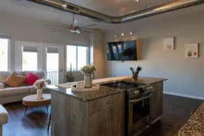Loft on Main. Cozy, 2 BDR 1 BA apartment - Image 4