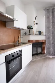 Aria Vacation Home - Image 3