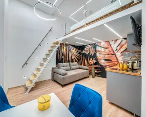 Loft 8 - Cozy Stylish Stay with parking - Image 4