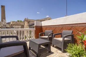 House with patio and terrace in Barrio de la Villa - Image 2