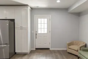 Sunset Hills Beautiful Home - Image 3