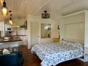 Classic Maine seaside studio–contemporary comforts - Image 4