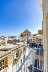 Spacious 3BR home with private Balconies in Mosta - Image 2